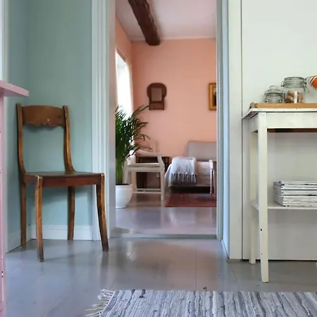 Villa 1810 Historical Charming In Tammisaari Center