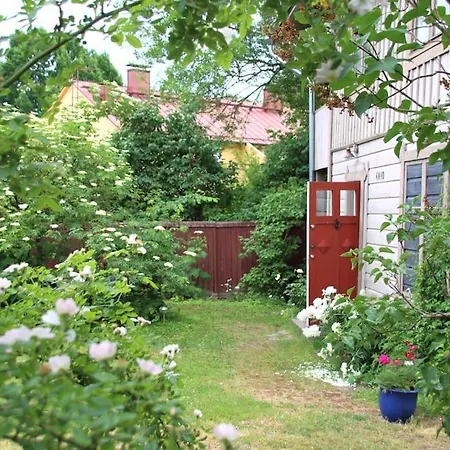 1810 Historical Charming In Tammisaari Center Villa