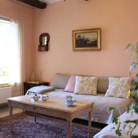 Villa 1810 Historical Charming In Tammisaari Center