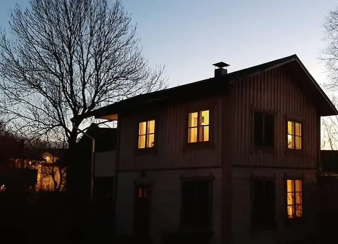 Villa 1810 Historical Charming In Tammisaari Center Raseborg