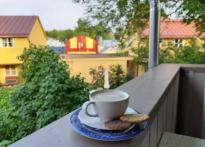 1810 Historical Charming In Tammisaari Center