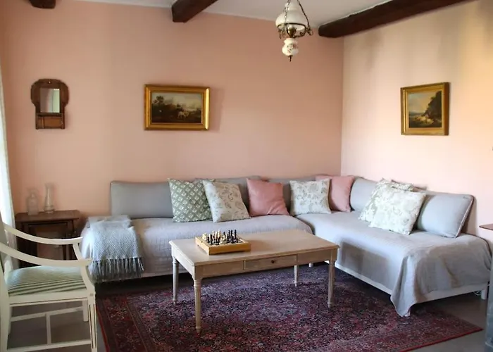 Villa 1810 Historical Charming In Tammisaari Center *